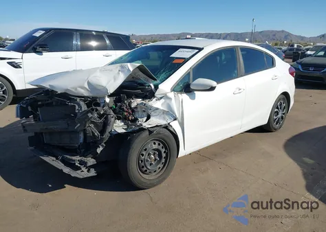 2018 Kia Forte Lx из США, поврежденный, VIN 3KPFL4A71JE196902